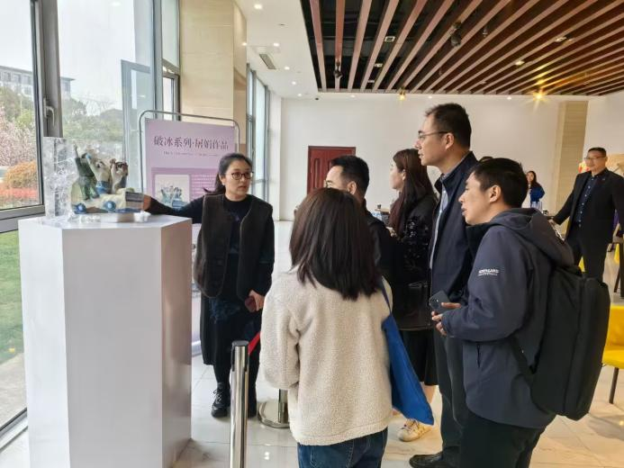 1743131253327415.png 图片8.png