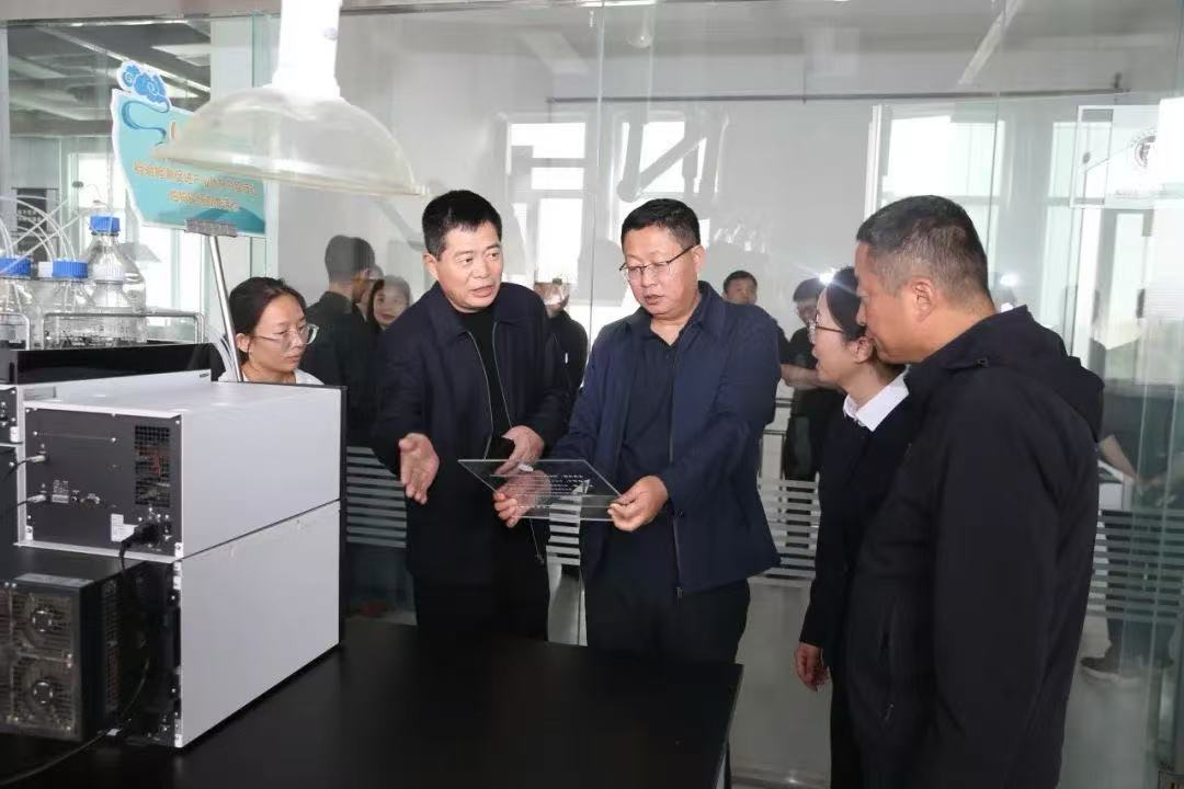 1744852213510336.png 图片1.png